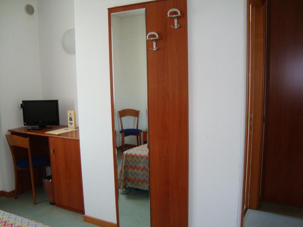 Hotel Naonis Cordenons Bilik gambar