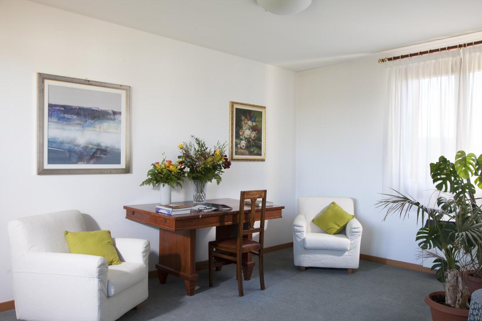 Hotel Naonis Cordenons Luaran gambar