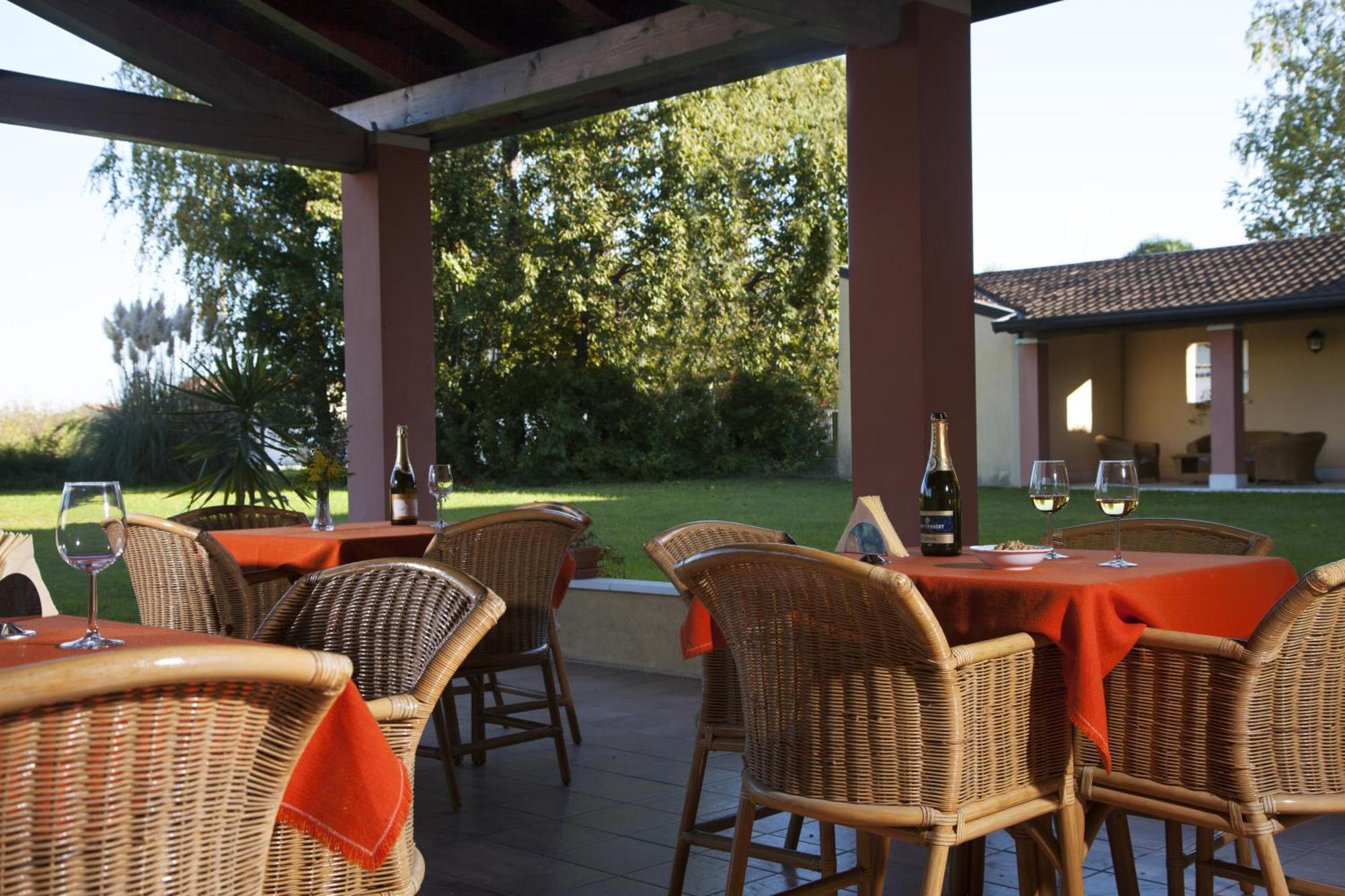 Hotel Naonis Cordenons Luaran gambar