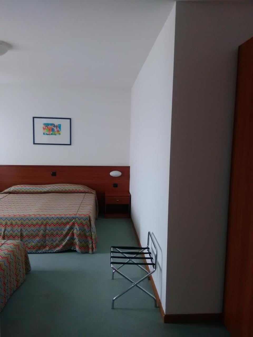 Hotel Naonis Cordenons Luaran gambar