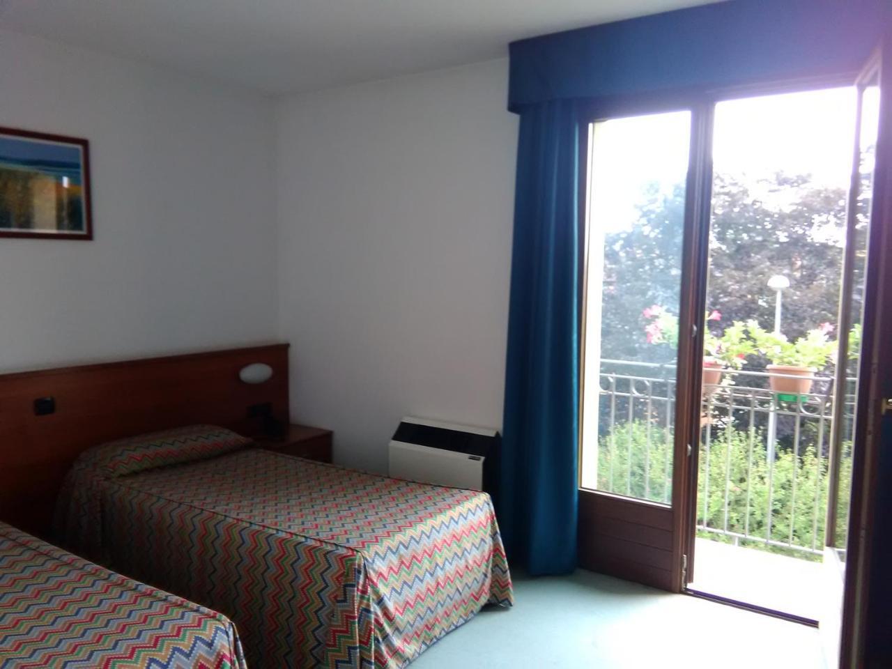 Hotel Naonis Cordenons Luaran gambar